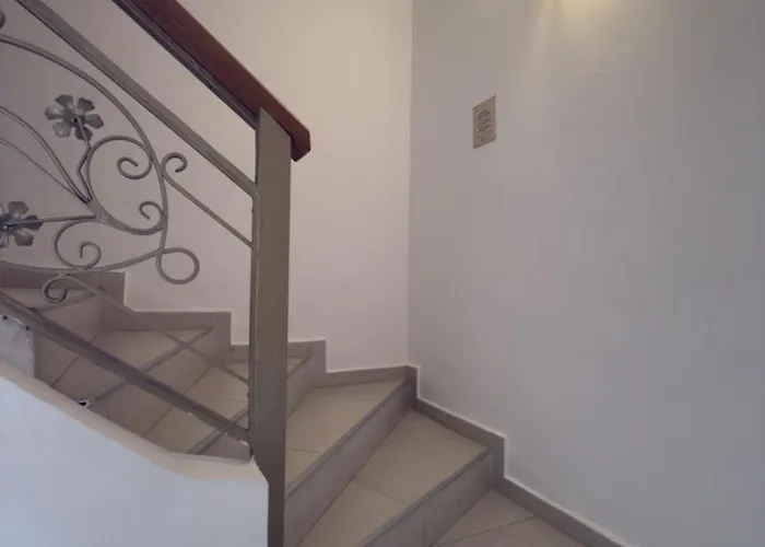 Deluxe 3* Chania (Crete)