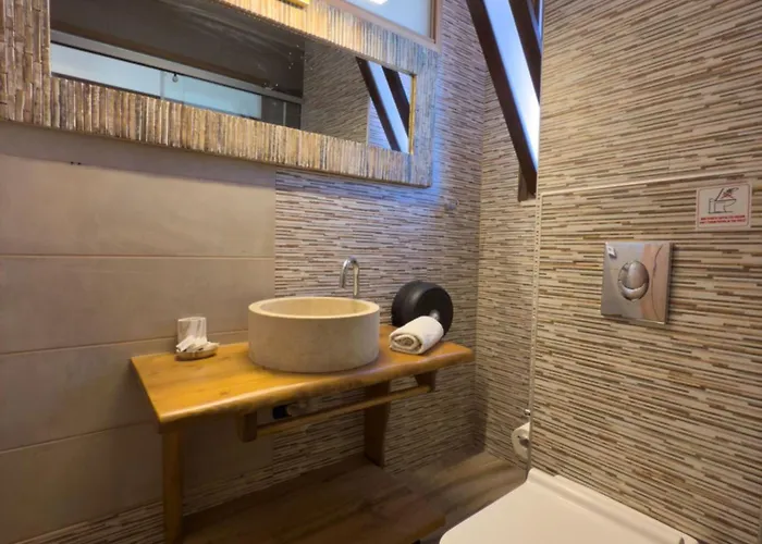 Deluxe 3* Chania (Crete)