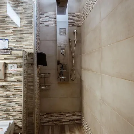 Deluxe 3* Chania (Crete)