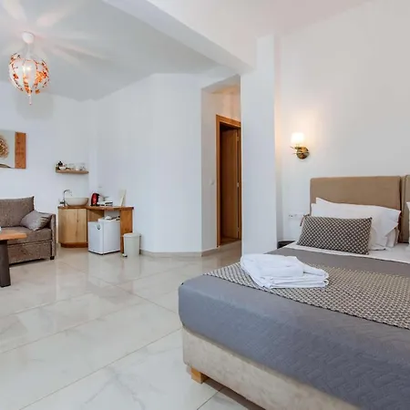 Deluxe Hotel Chania (Crete)