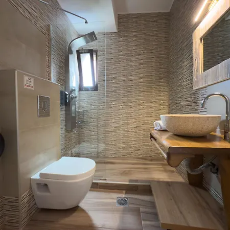 Hotel Deluxe Chania (Crete)