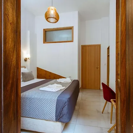 Hotel Deluxe 3*