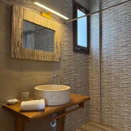 Deluxe Hotel Chania (Crete)