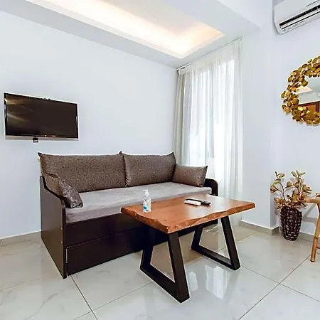 Deluxe 3* Chania (Crete)
