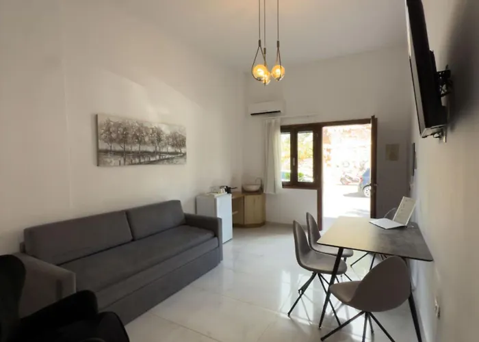 Deluxe Hotel Chania (Crete)