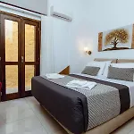 Deluxe Hotell 3*