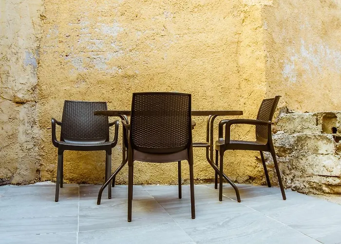 Deluxe Готель Ханья (Крит)