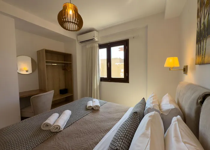 Deluxe Chania (Crete)