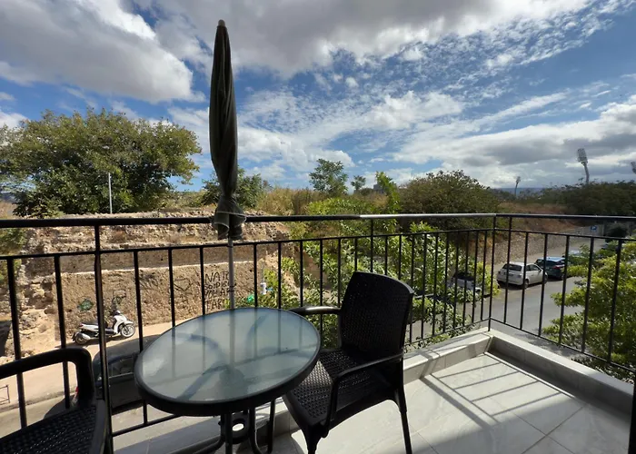 Deluxe Ханья (Крит)